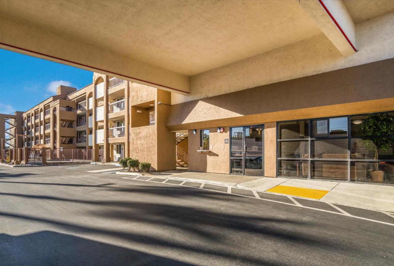 Days Inn By Wyndham Chula Vista-San Diego エクステリア 写真